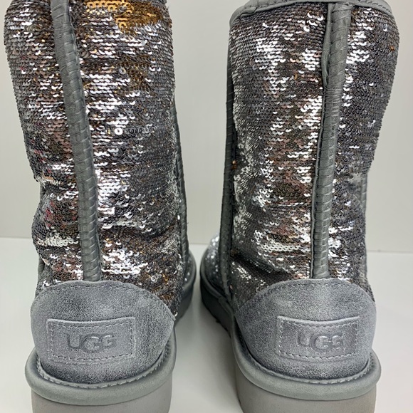 UGG CLASSIC SHORT COSMOS SEQUIN BOOT 6 - Picture 15 of 16